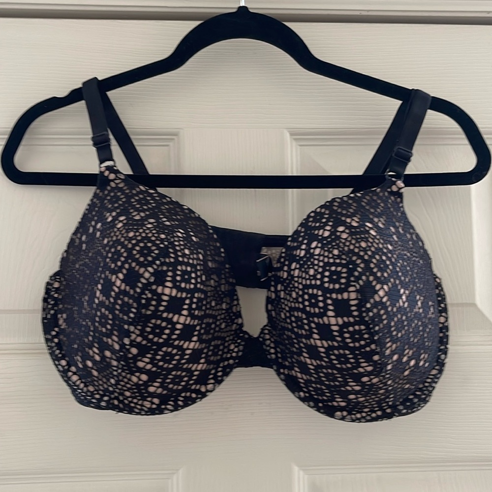 Victoria’s Secret Perfect Coverage lined black lace w/ nude underwire bra 38DD